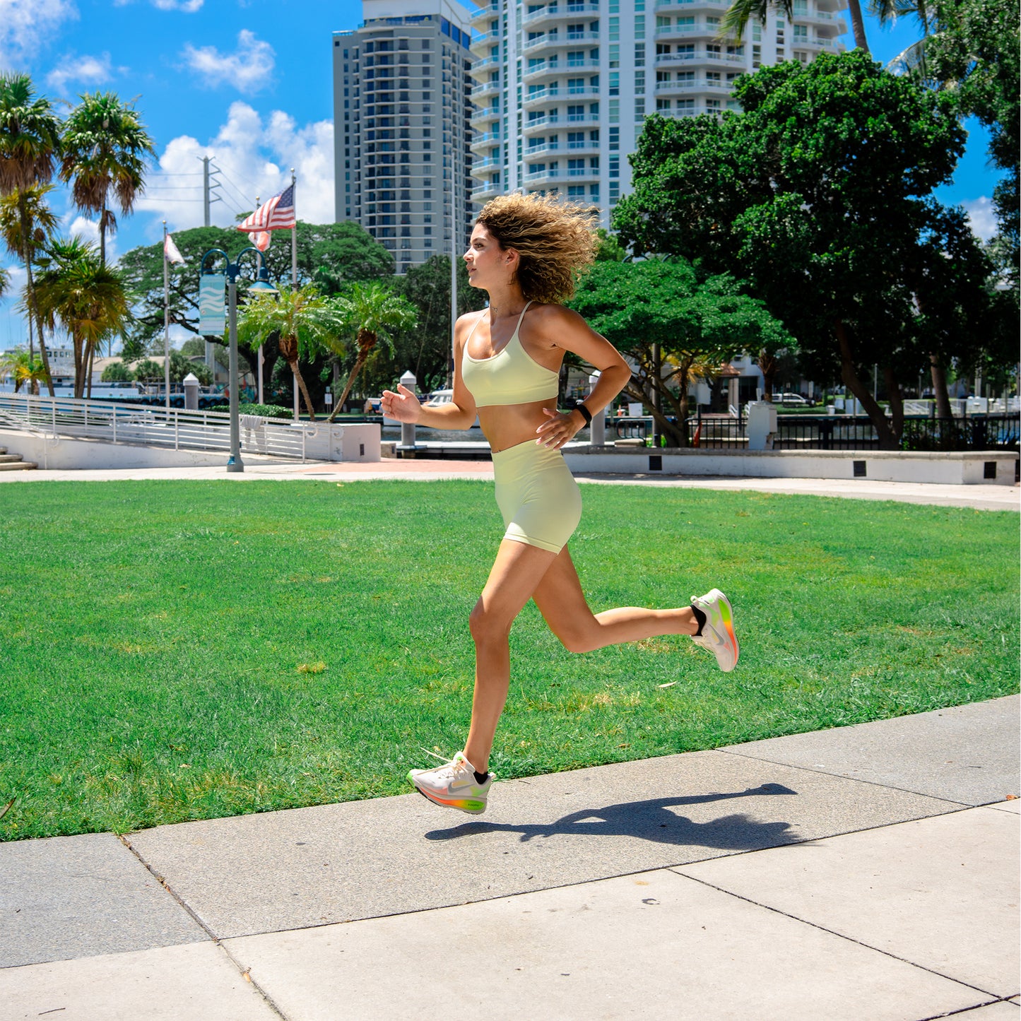 vívosmart® 5 Fitness & Activity Tracker